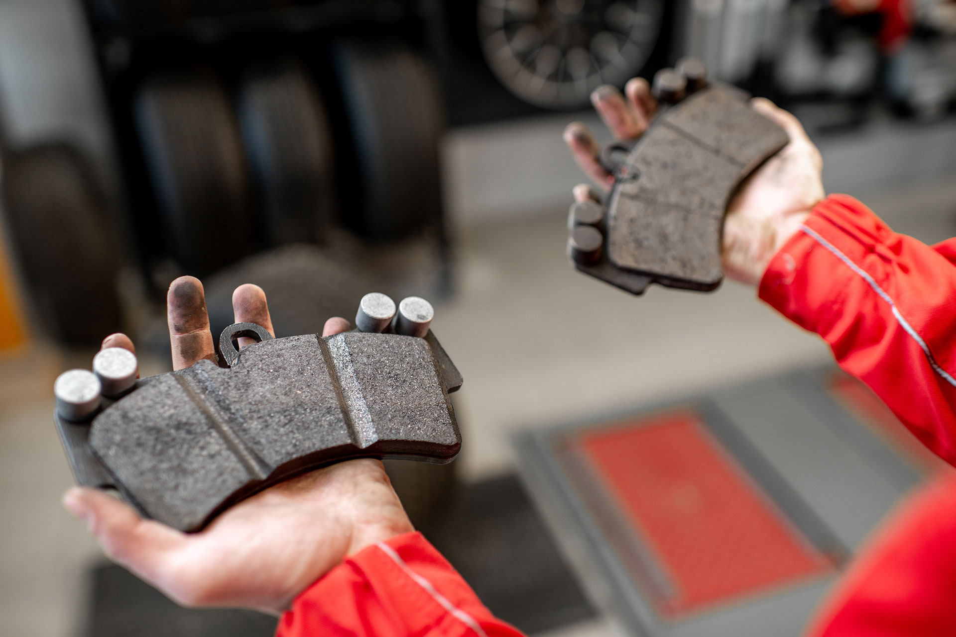 5 Signs Your Brake Pads Need Replacing Mechanics in Motion